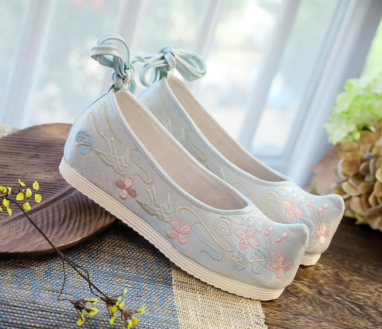 

Повседневные туфли на плоской подошве для женщин, дышащие нескользящие туфли на плоской подошве с ремешком на щиколотке, вышитые мокасины, женские легкие прогулочные туфли, модельные туфли 40