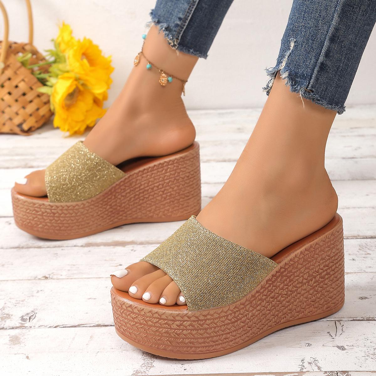 

Сандалии на толстой танкетке для женщин 2025 года, летние повседневные шлепанцы на толстой платформе, женские нескользящие пляжные шлепанцы с открытым носком, большие размеры 43 золотой
