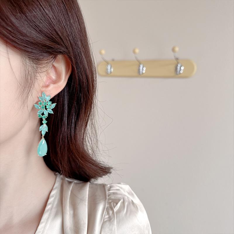 Women's Light Luxury Design Elegant Long Tassel Water Droplet Earrings Fashionable And Versatile Niche Design Earrings