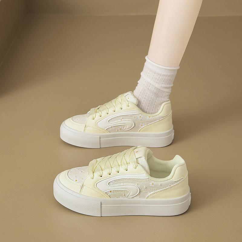 Fashion CRLAYDK Women's Classic Retro Flower Sneakers Casual Skate Fashion Low Top Shoes Leather Walking Comfort Anti Slip Tennis