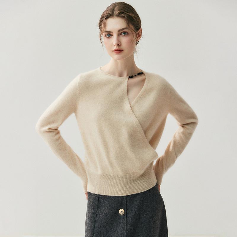 Women's Asymmetrical Cross-Collar Cashmere Sweater with Rolled Cuffs – Elegant Autumn/Winter Knitted Base Layer