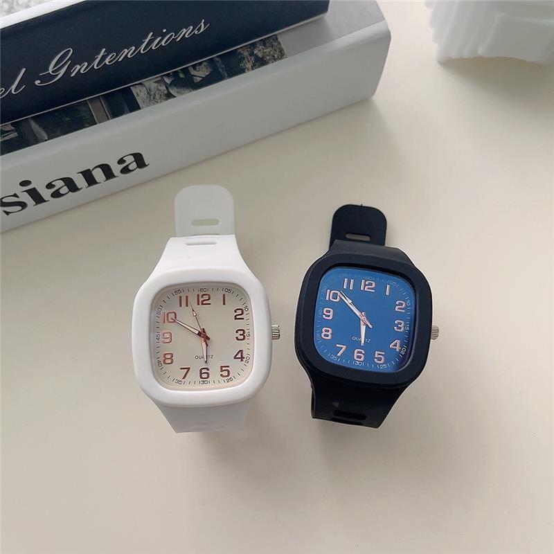 Square Watch Women'S College Style Men'S And Women'S Fashion Quartz Watch Simple Student Electronic Watch