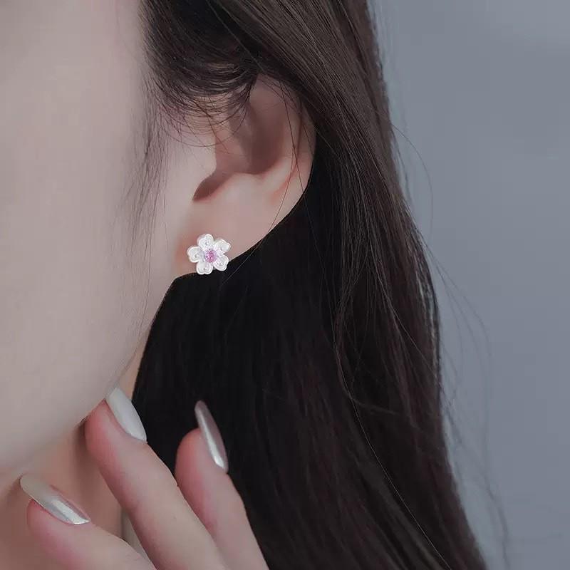 Elegant Korean Japanese Cherry Blossom Stud Earrings - Sweet and Versatile Flower Jewelry for a Stylish Touch