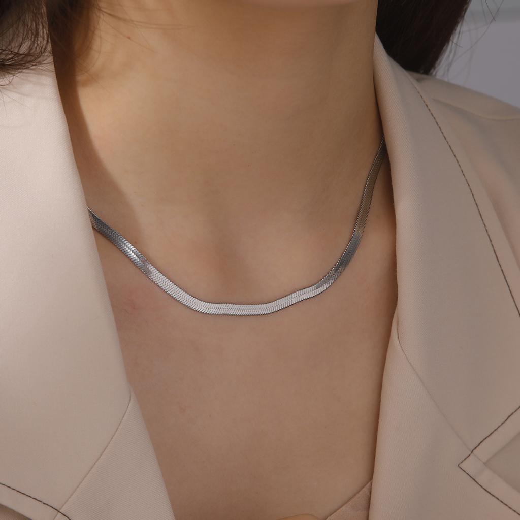 Skyrim Edelstahl Schlangenkette Halskette für Damen Herren Goldfarbe Fischgräten Choker Halsketten 2025 Trend Zirkonia Geschenk Heiß