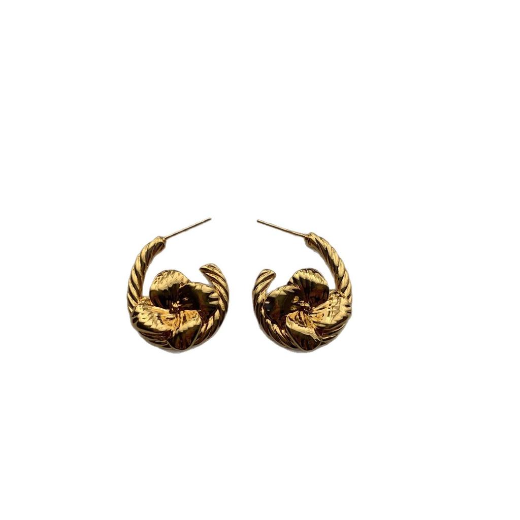Unique Flower Stud Earrings French Retro Light Luxury Exquisite Elegant Artistic Atmosphere Niche Women'S Earrings