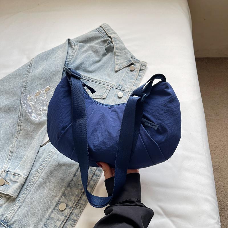 Niche Design Casual Texture Dumpling Bag Fashion Trend Large Capacity Shoulder Bag Women's 2025 Autumn and Winter Shoulder Bag