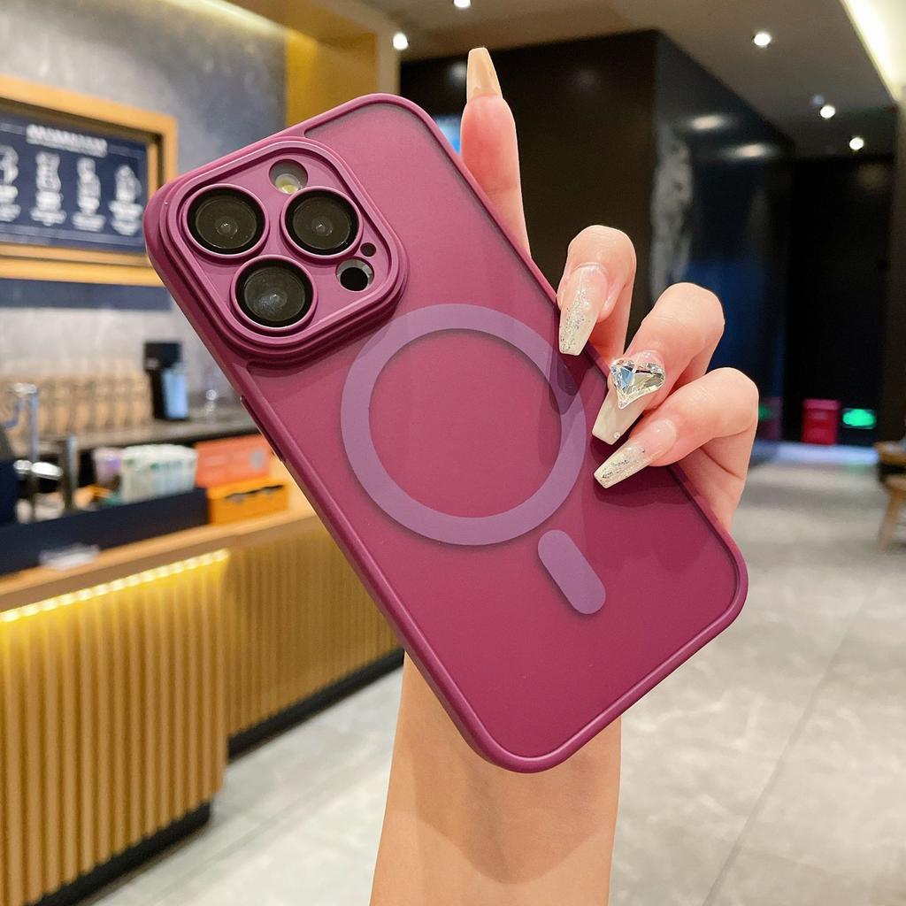 The Iphone16 Skin-like Matte Magnetic Phone Case Is Suitable for The Apple 14PROMAX with A Lens Film Anti-drop Protective Case