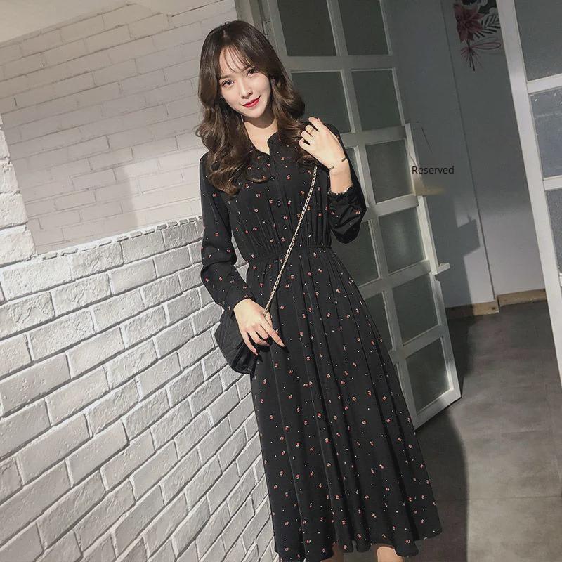 "Ready Stock: Women's Slim Floral Chiffon Dress, Long-Sleeved for Spring & Autumn 2023."