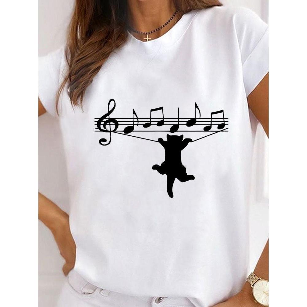 Short sleeved women's printed T-shirt with fashionable women's pattern