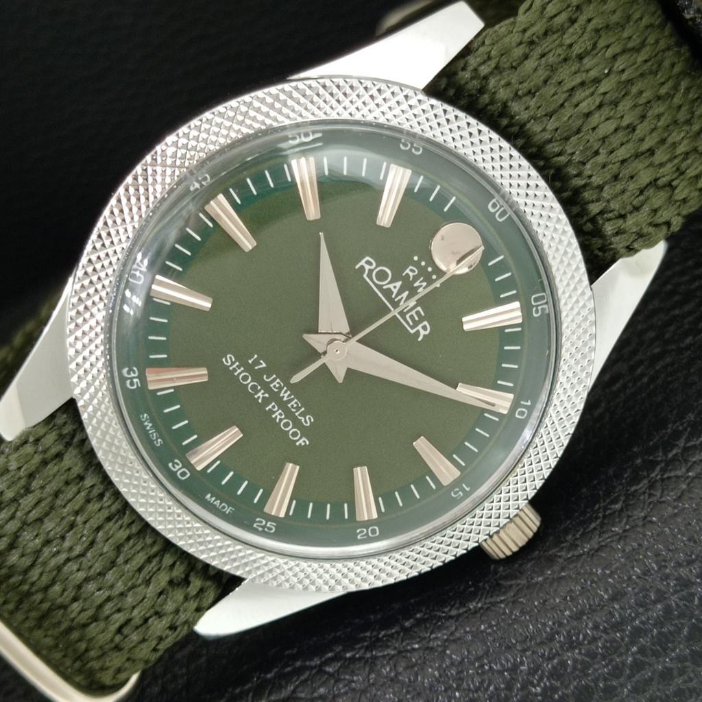 

VINTAGE HAND-WINDING SWISS MENS REFURBISHED GREEN COLOR DIAL WATCH a707131-1