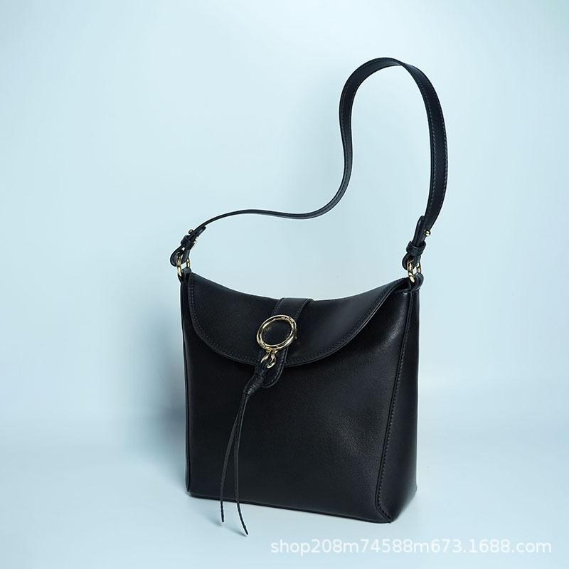 New Leather Shoulder Bag Crossbody Bag Women's Premium Textured Metal Buckle Fashion Commuter Bag Cowhide Lock Bucket Bag