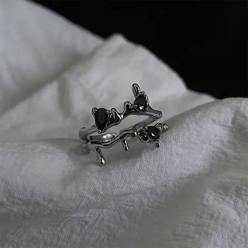 Trendy Black Crystal Multilayer Ring for Women Dark Punk Irregular Metal Exquisite Rhinestone Finger Accessories Fashion Jewelry
