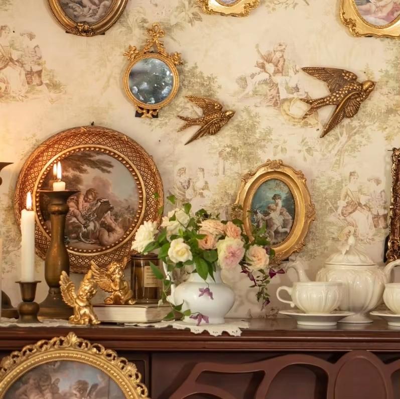 European Retro Art Luxury Palace Carving Relief Resin Wall Frame Store Club Hotel Wall Mural Crafts Home Living Room Wall Decor