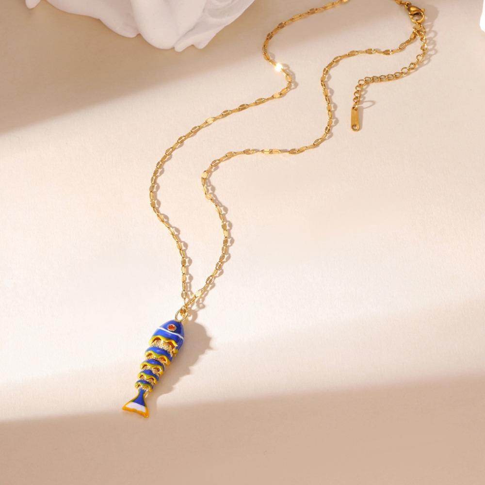 Ocean Series Colorful Tiddler Fish Necklace Personalized Fashionable Goldfish Collarbone Chain Charming Women Jewelry Gifts