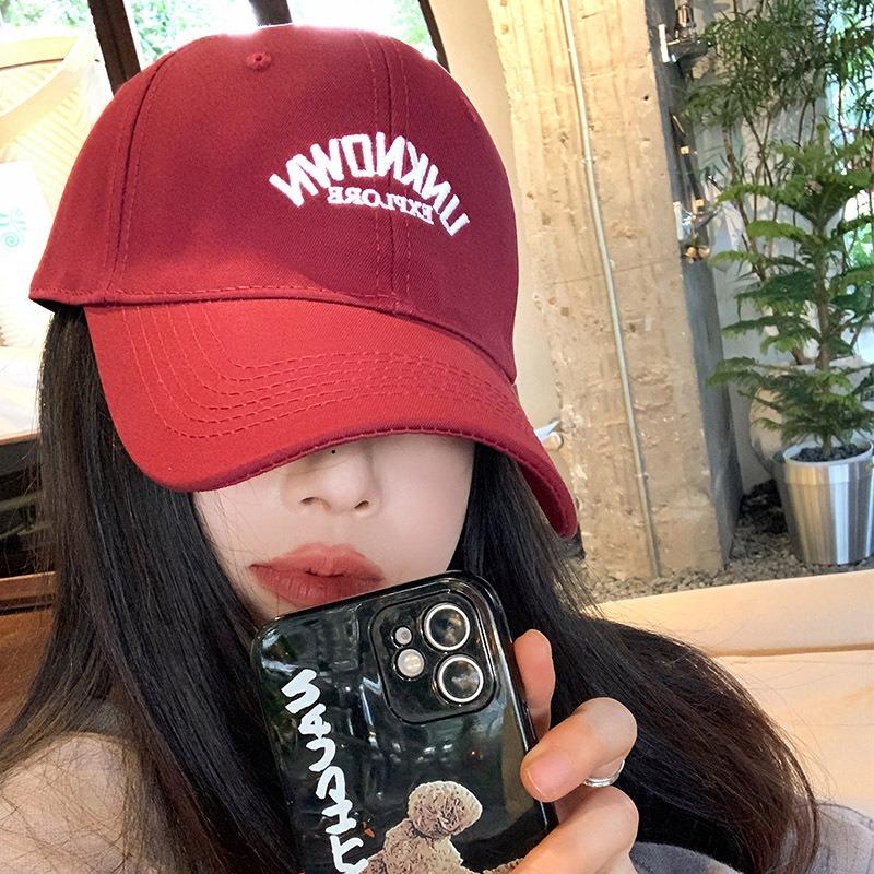 Simple letter embroidery baseball cap women's spring summer casual versatile retro red face cap
