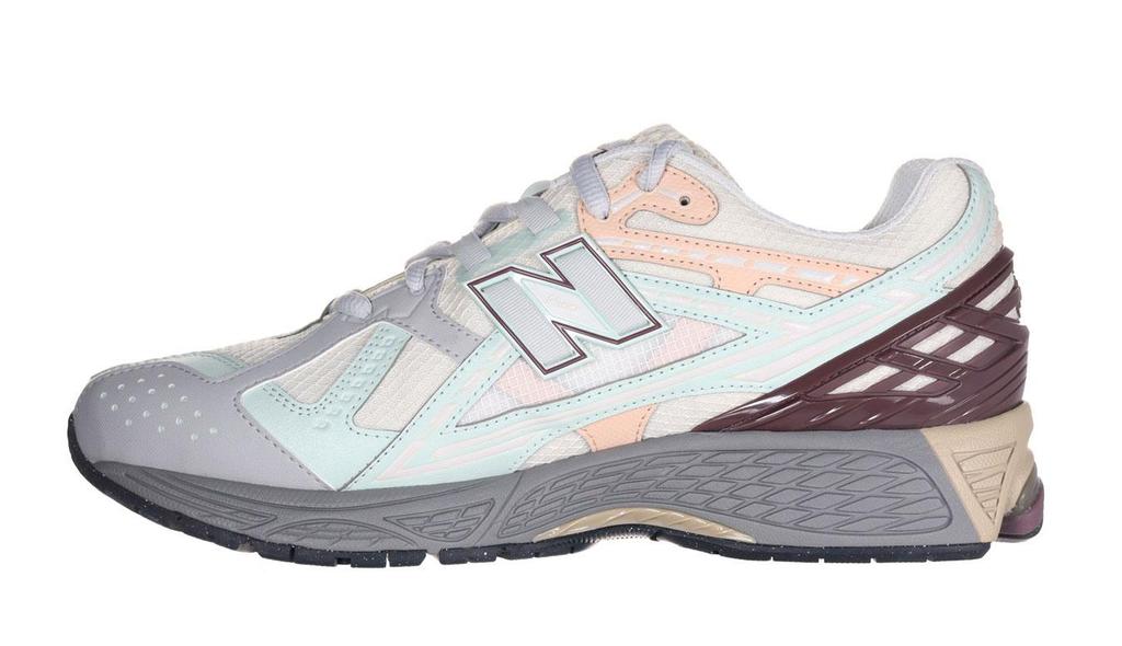 Sneakers New Balance Colorless Size 37.5 Version Utility