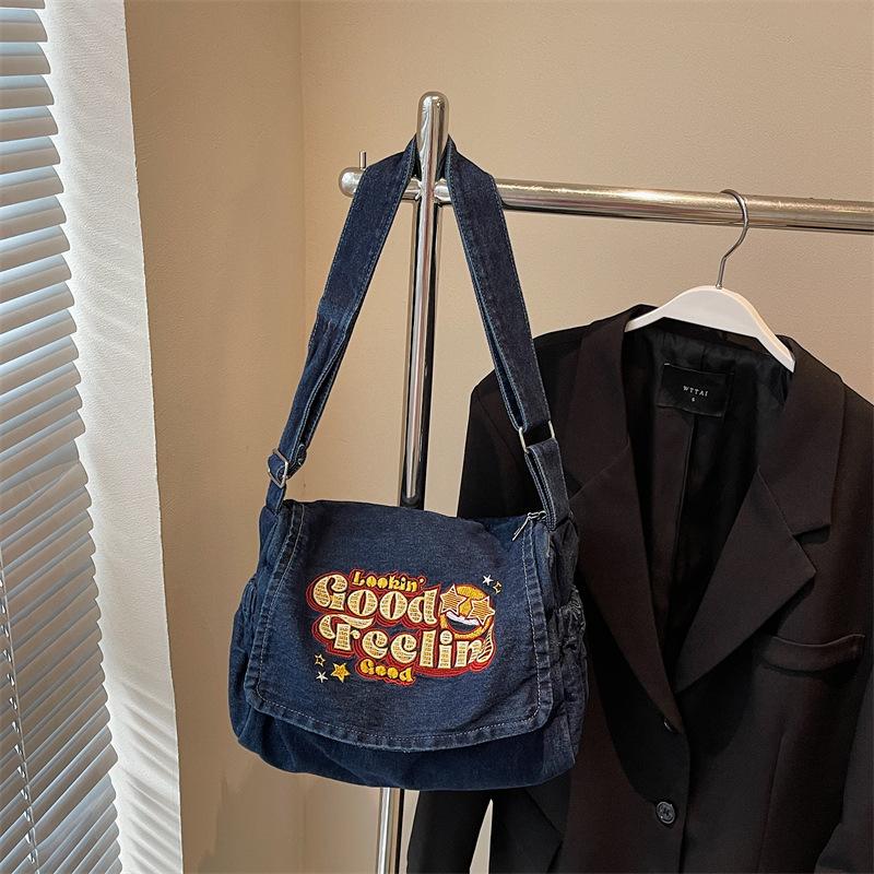 

Niche design casual simple texture small square bag 2025 spring new fashion trend women s shoulder messenger bag темно-синий