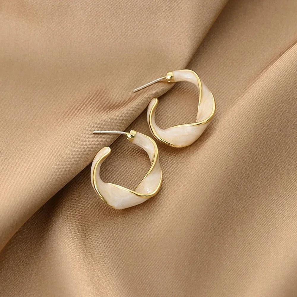 New Fashion Lavender Purple Earrings Metal Golden Twisted Art Line  Stud  For Girls  Jewelry Gifts earrings for women
