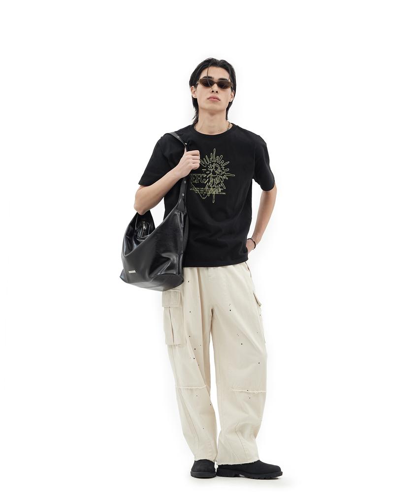 Depeugameoncheu Spread Heart T-Shirts [Black]