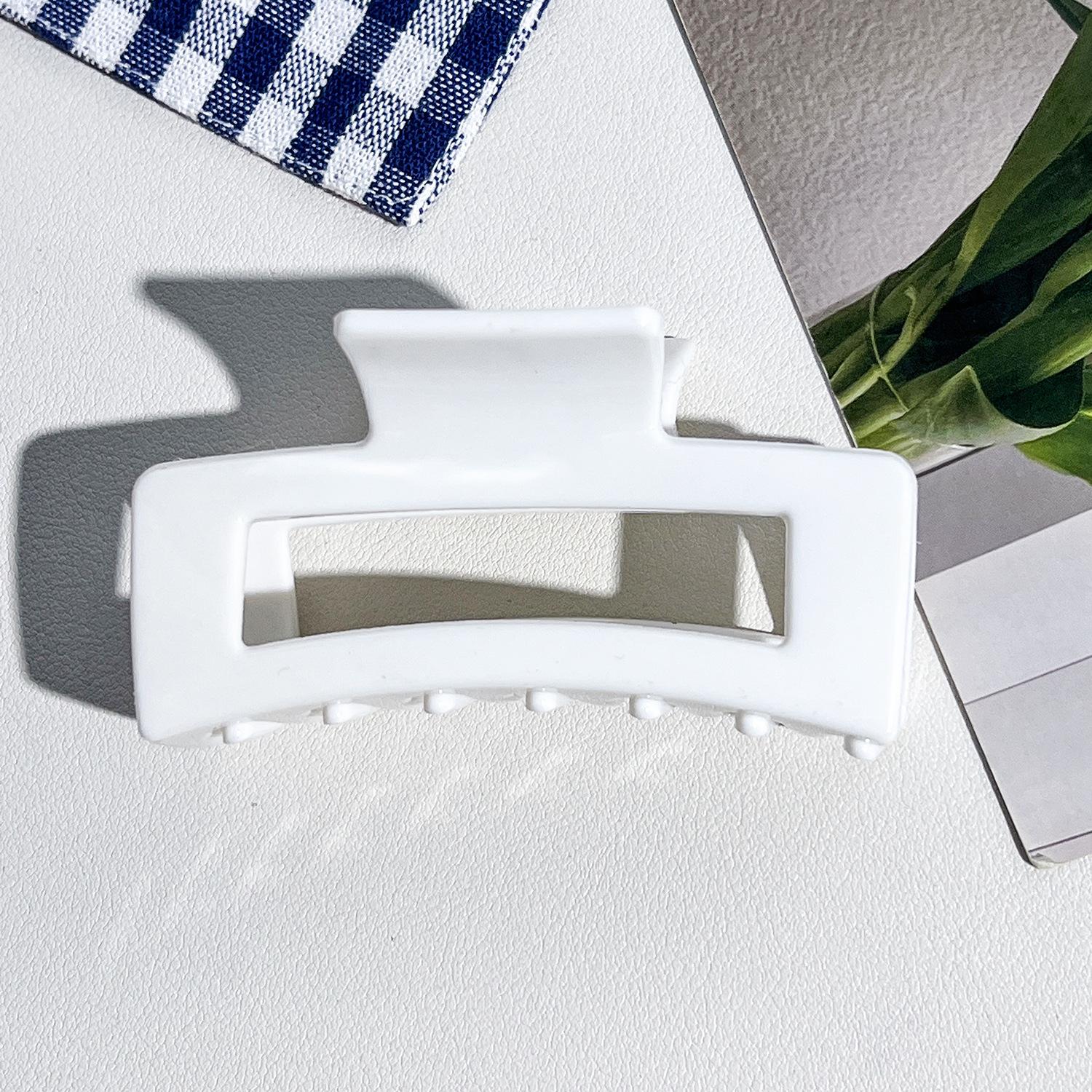 

8.5Cm soft silicone square hairpin European and American hair accessories advanced sense back head disc hair shark clip Soft silicone