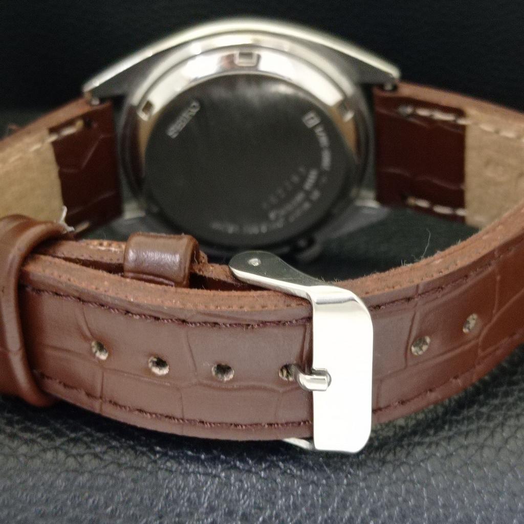 VINTAGE SEIKO 5 AUTOMATIC 7009A JAPAN MENS RED COLOR DIAL WATCH A701278-5 R206a-a701278