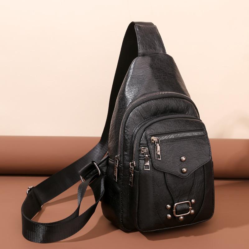 Women's Breast Bag New Soft Leather Texture Messenger Bag Large Capacity Simple Retro Shoulder Bag Travel Bag