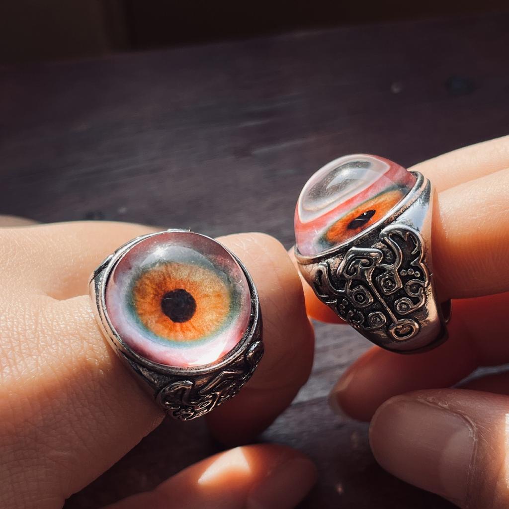 Horror Themed Eyeball Fashion Rings Vintage Gothic Jewelry For Women Men Unique Halloween Cosplay Costume Accessory