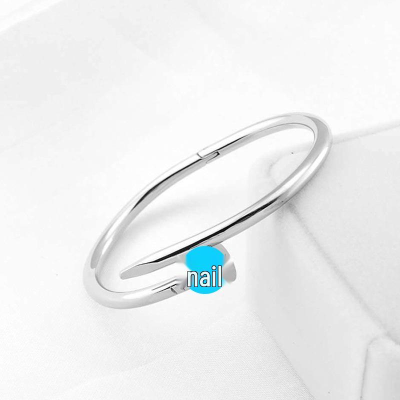 Элегантный женский браслет из титановой стали - Не тускнеющий, универсальный и стильный дизайн