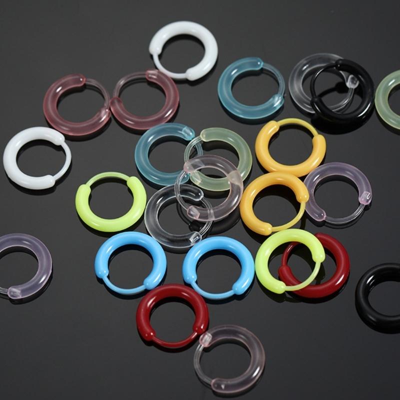 Orecchini a clip colorati in resina per piercing all'orecchio Cerchi leggeri Orecchini per uso quotidiano Accessori moda per ragazze