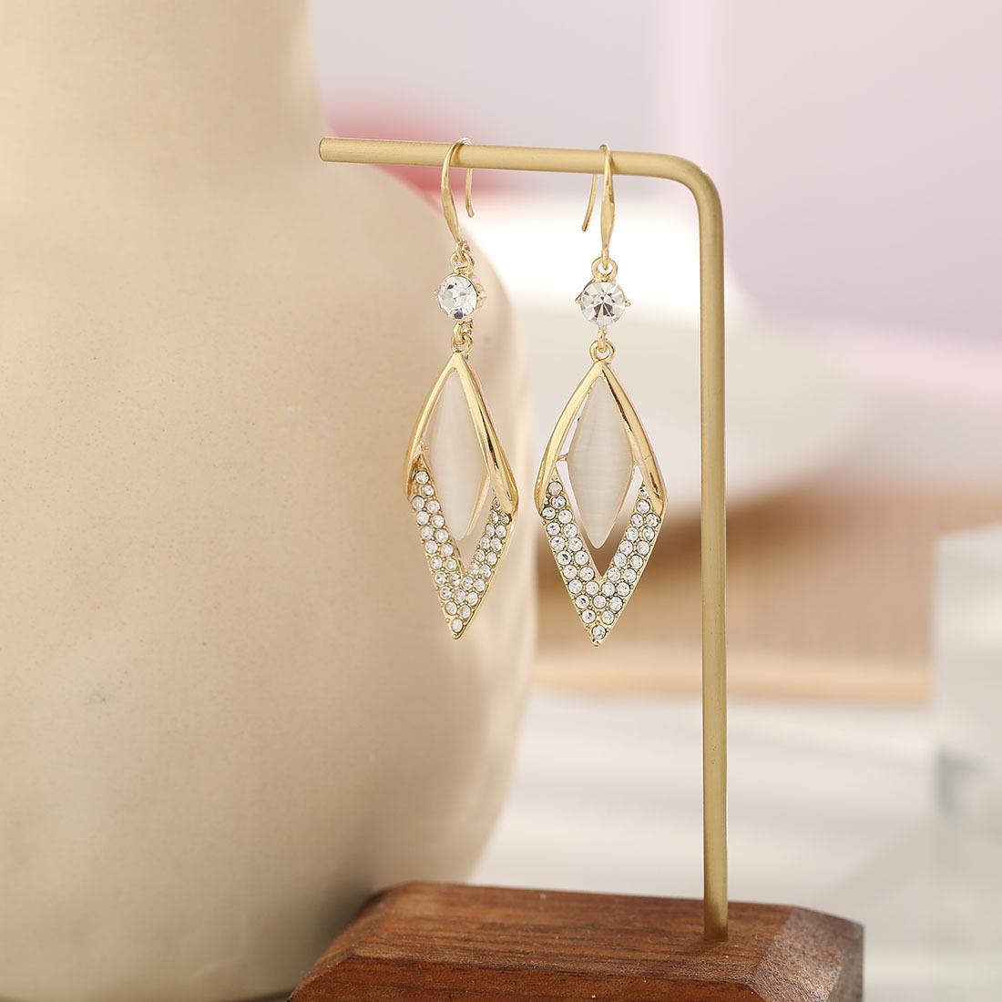 Korean Geometric Rhinestone Cat s Eye Earrings for Women - Stylish Douyin Influencer Inspired Slimming Pendants
