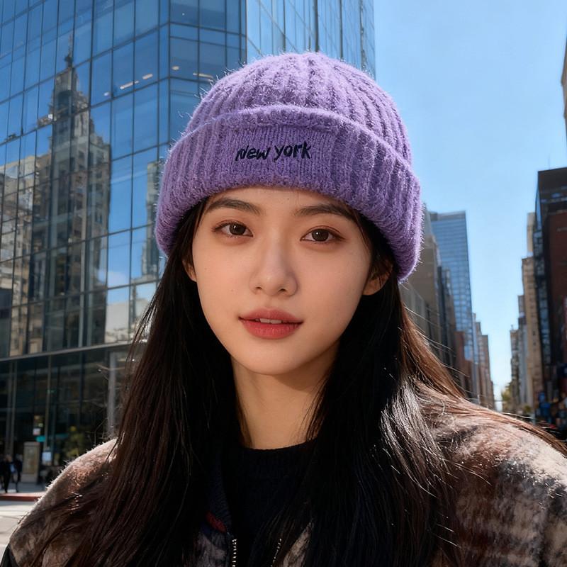 

Embroidered Letter Knit Hat For Women Winter Warmth And Windproof Comfort фіолетовий