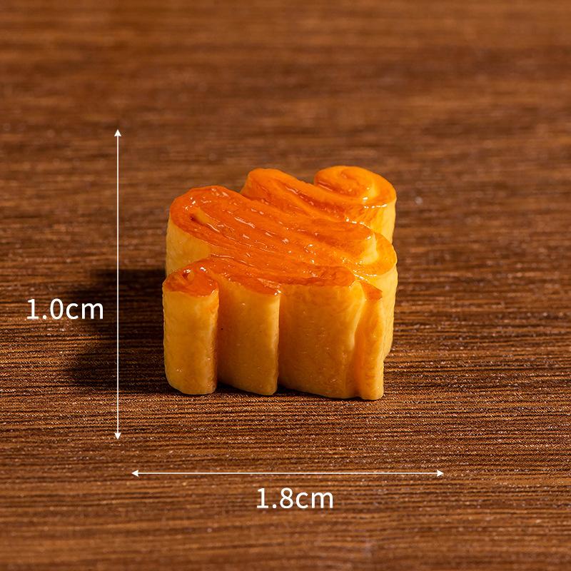 1pcs Kitchen Food Toy Simulation Kitchenware Play DIY Resin Emulated Chocolate Cake Bread Biscuit Tableware Decor Child Kid Toy