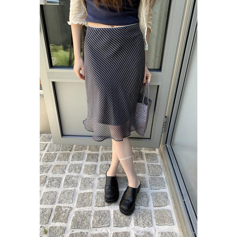 2025 Summer Retro Diagonal Stripe Low Waist Midi Skirt