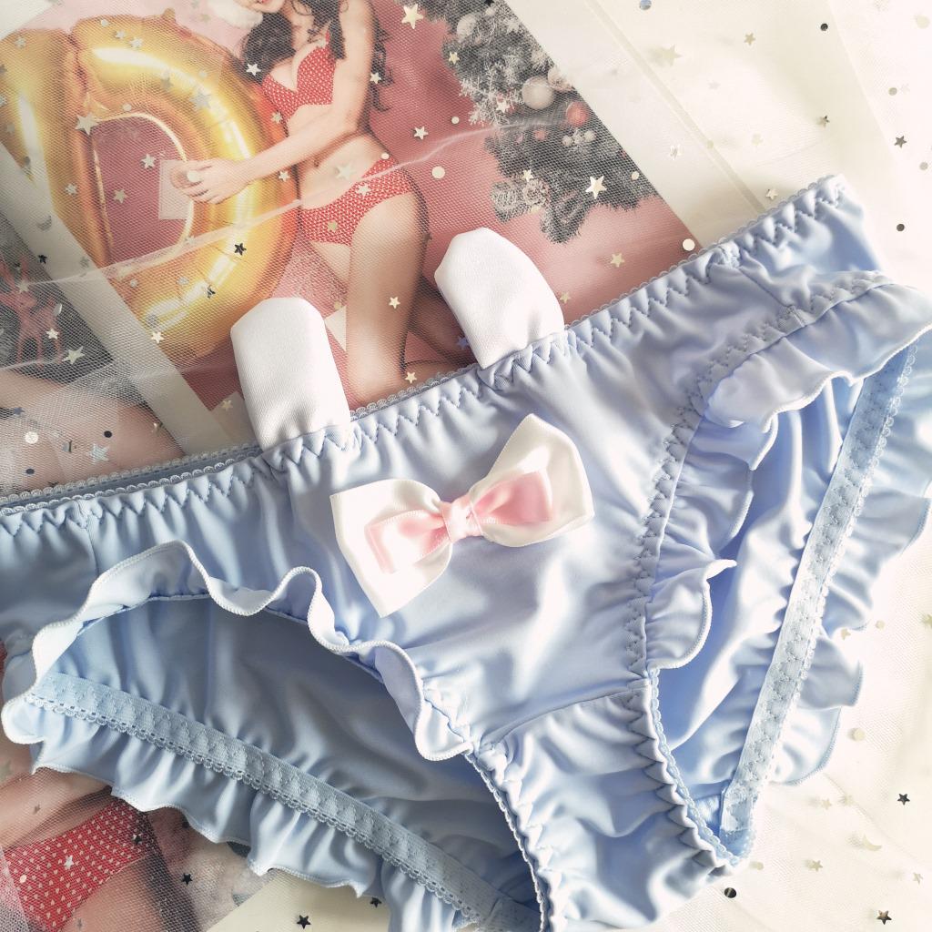 Søte Anime Kaninører Dame Truser i Is-silke - Komfortable og Pustende Undertøy i Japansk Stil