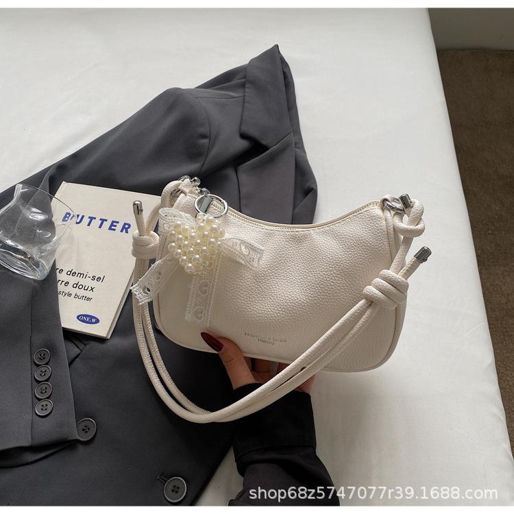 Small Bag Women's 2025 Summer New Fashion Portable Crescent Bag Foreign Style Shoulder Bag Fashion Solid Color Commuter Armpit Bag