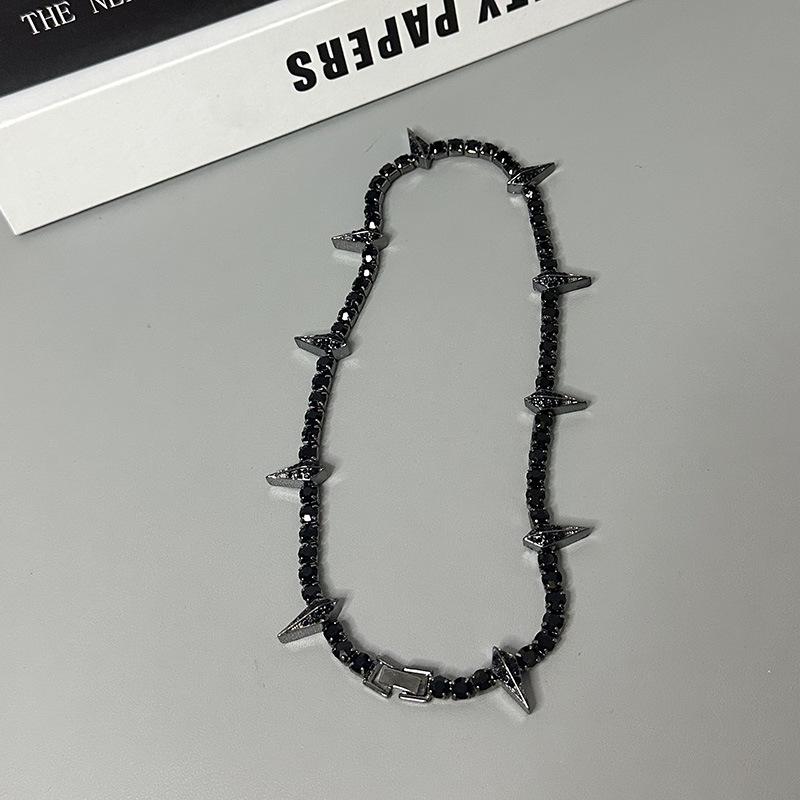 Tooxika Hip Hop Punk Personality Full Diamond Pointed Cone Necklace Street Style Sweet Cool Spicy Girl Collarbone Chain Men And Women Accessories