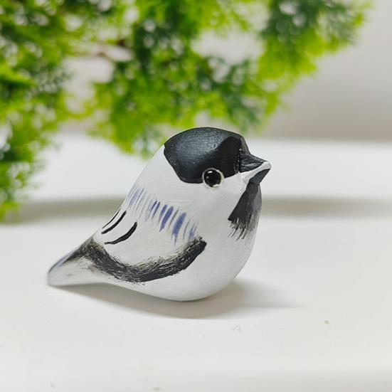 Handmade Bird Figurine Wooden Carving Bird Statue Miniature Wildlife Sculpture for Living Room Office Desktop TV Stand Decor Gifts for Bird Lovers
