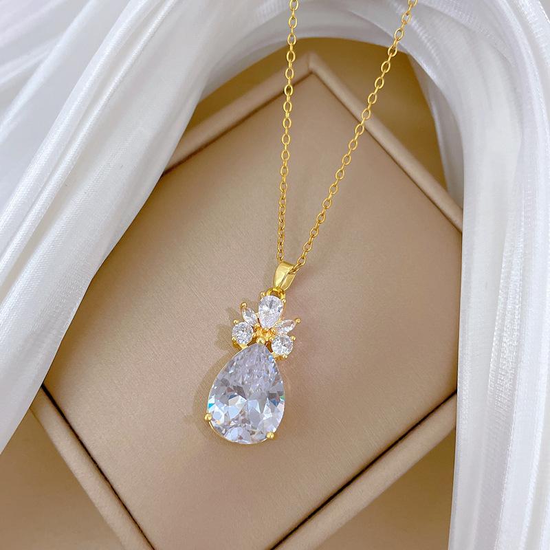 Light Industry Skirt Full Diamond Fashion Light Luxury Temperament Gorgeous Full Diamond Necklace Women'S Versatile Clavicle Chain Titanium Steel