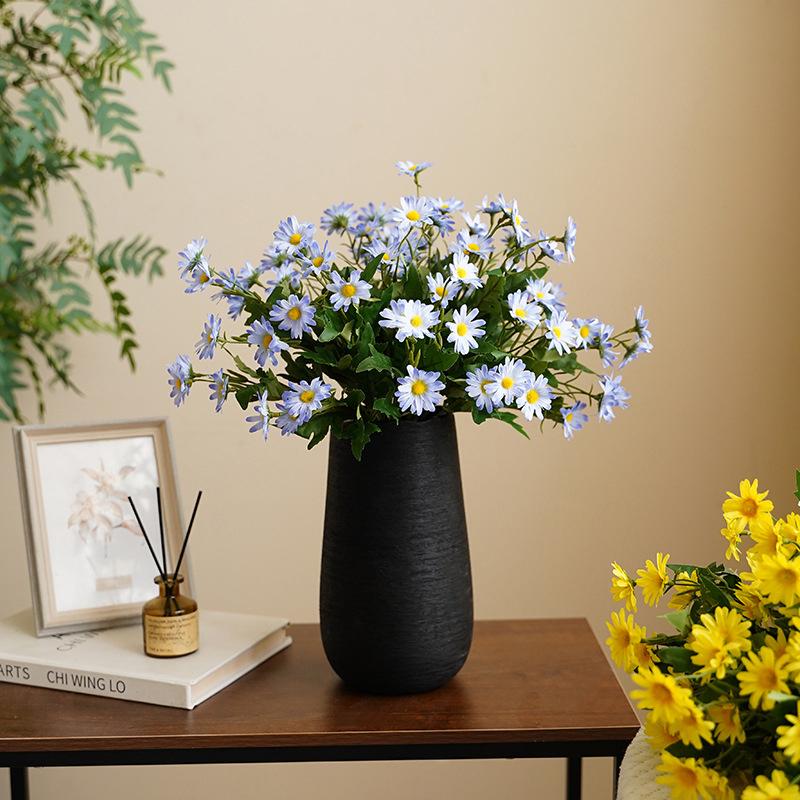 9 Head Korean Style Artificial Small Daisy Rural Home Decoration Outdoor Decoration Small Handle Bouquet Chrysanthemum