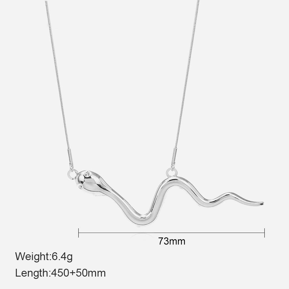 Niche design snake necklace, European and American ins exaggerated high-end snake stainless steel necklace