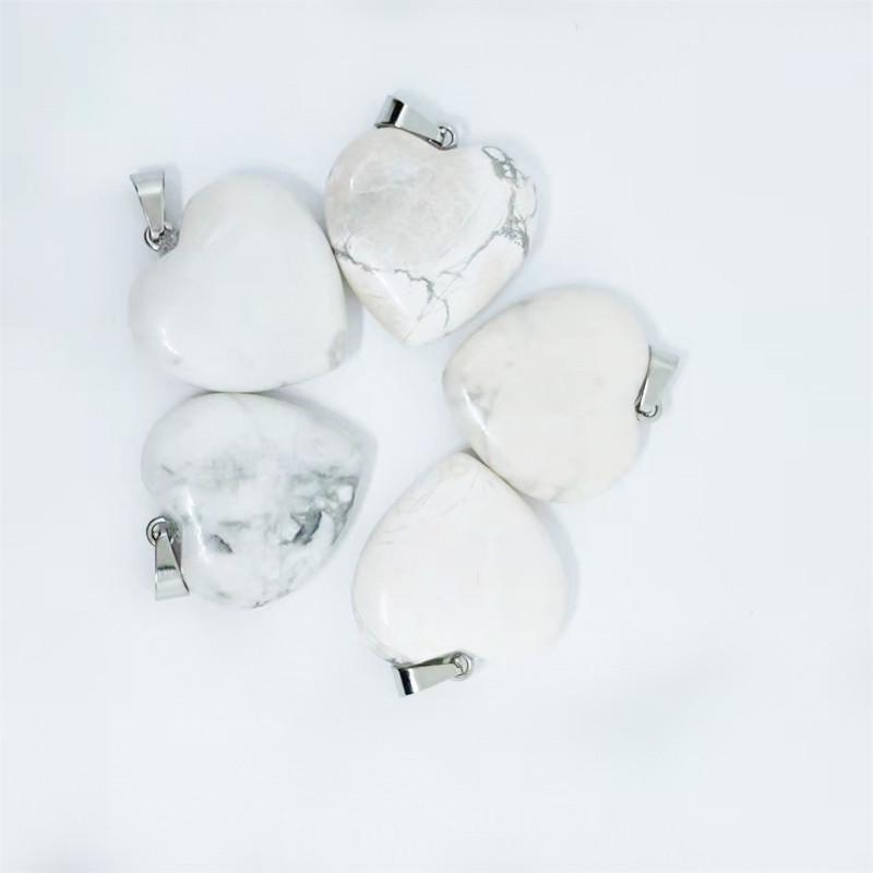 Heart-Shaped Natural Agate Pendant Necklace - 20mm Crystal Stone