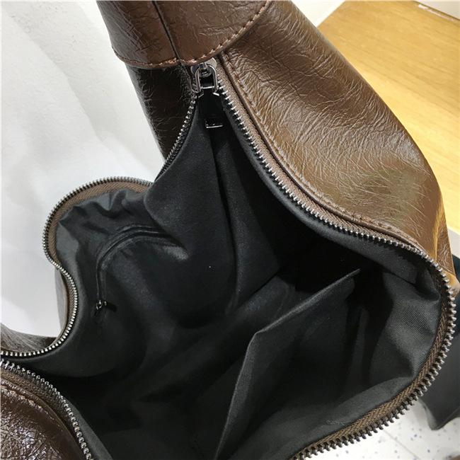 Korean Large-Capacity Retro Soft Leather Pleated Dumpling Shoulder Crossbody Bag - Casual & Versatile