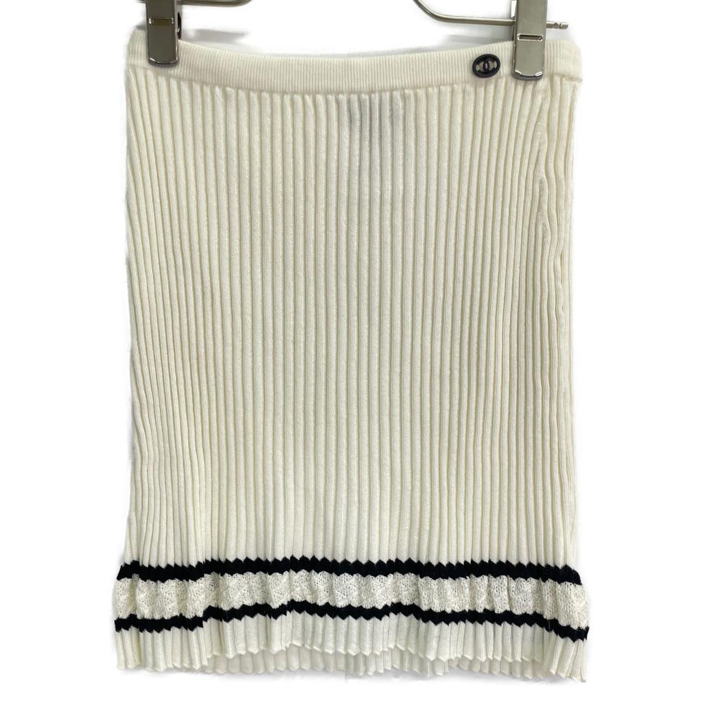 Chanel White P60739 CC Logos Knit Short Skirt Skirt 36 IvoryUsed