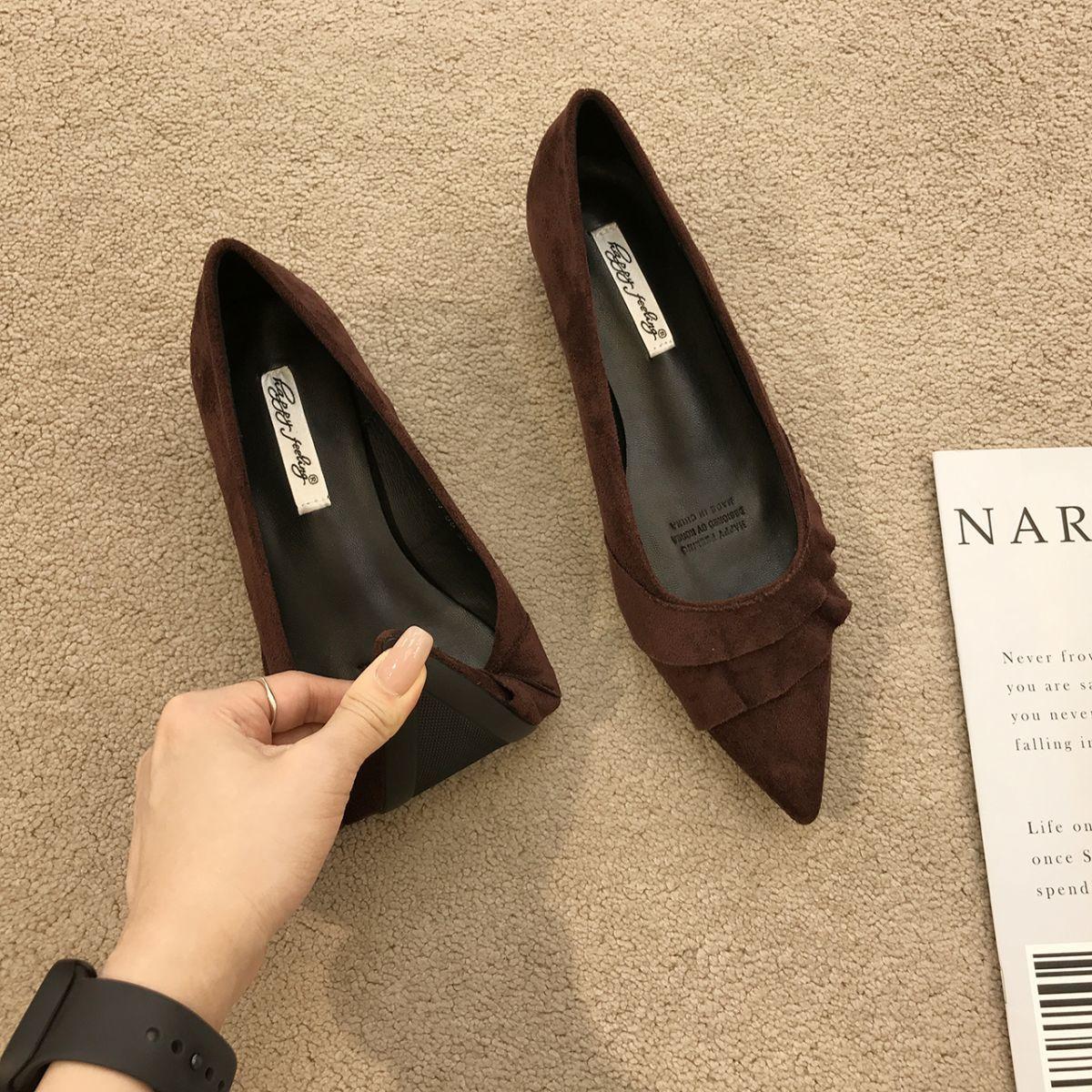

Остроносые французские туфли с открытым верхом на толстом каблуке из замши, женские 2025, новая мягкая подошва, универсальные, для юбки, для работы, вечерние туфли 39