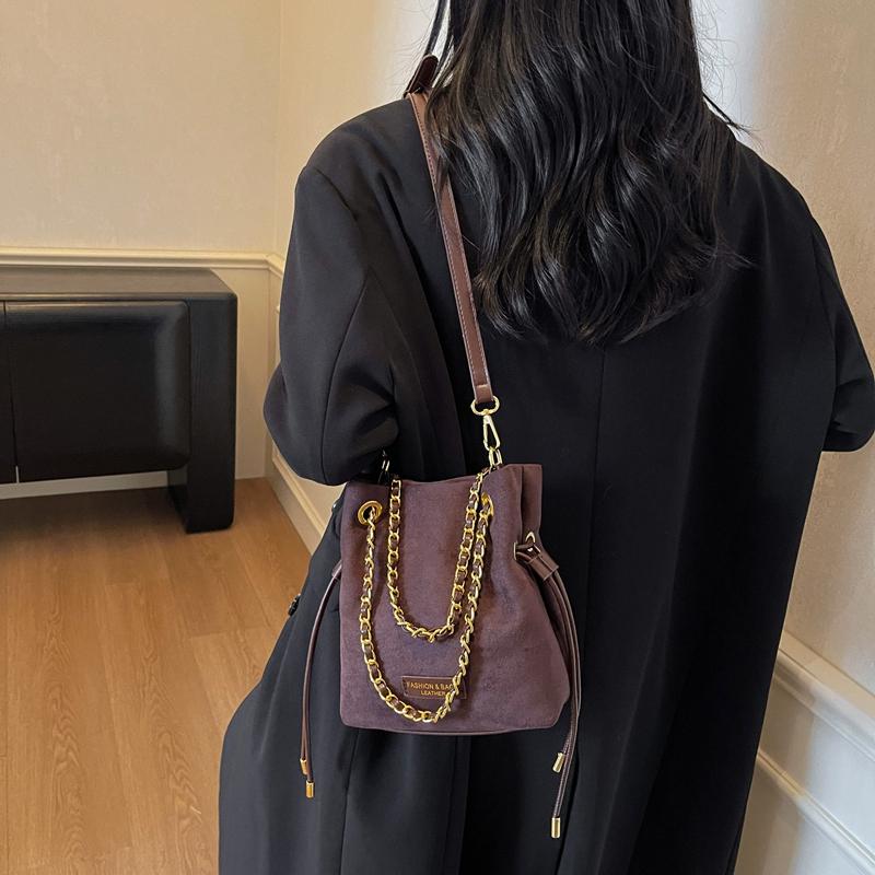 2026 New Fashiable Exquisite Faux Suede Shoulder Bags Hasp Super Cool Hot Trendy Large Capacity Youth Handbags for Wom