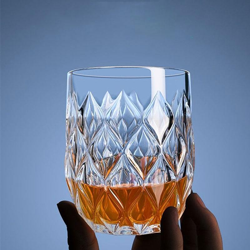 Two Differentially Sized Carved Glass Cups Exquisitely Carved Transparent Glass Daily Drinking Cups Festival Gifts for Friends