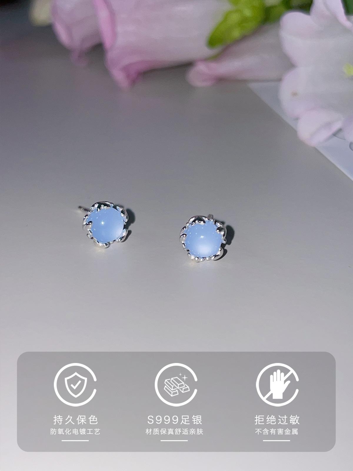 

Серьги-гвоздики из стерлингового серебра 999 пробы с голубым темпераментом, женские, высокого класса, нишевый дизайн, Mori, маленькие, свежие и универсальные, новые модели на каждый день 999 silver