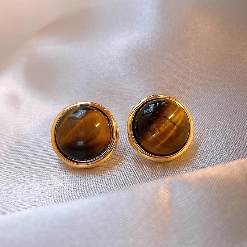 Silver Needle Maillard Four-leaf Clover Stud Earrings Hong Kong Style Retro Temperament Commuter Earrings