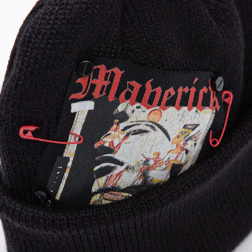 BLACKBLOND Bibbidi Maverick Patch Beanie (Black)