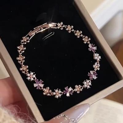Zircon Flower Pearl Buckle Bracelet Exquisite Elegance and Sweetness Niche Versatile Bracelet Light Luxury High-end Jewelry Women